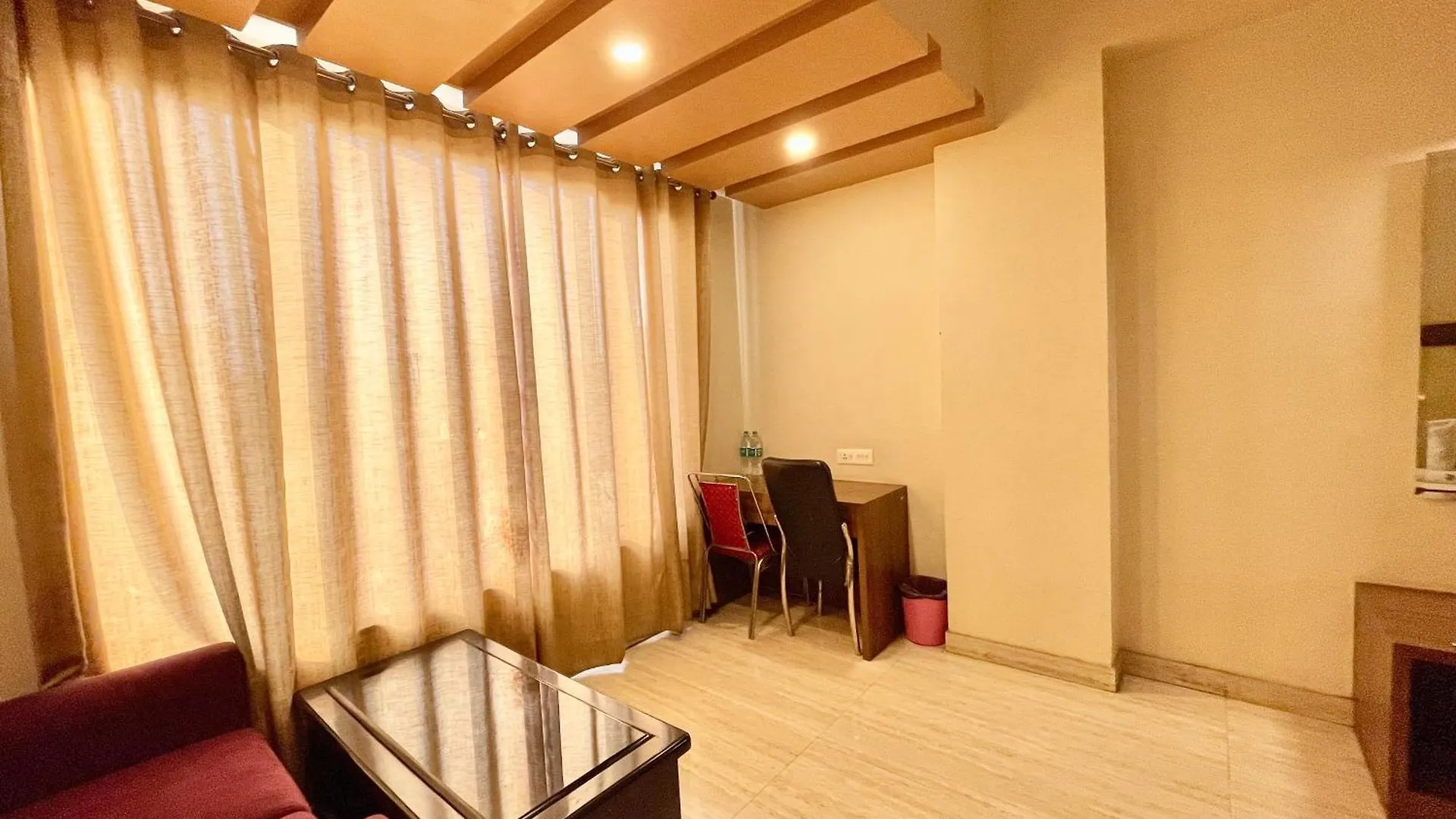 Hotel Rudraksh ! Varanasi ! होटल रुद्राक्ष - హోటల్ రుద్రాక్ష్ Fully-Air-Conditioned Hotel At Prime Location With Parking Availability, Near Kashi Vishwanath Temple, And Ganga Ghat 3