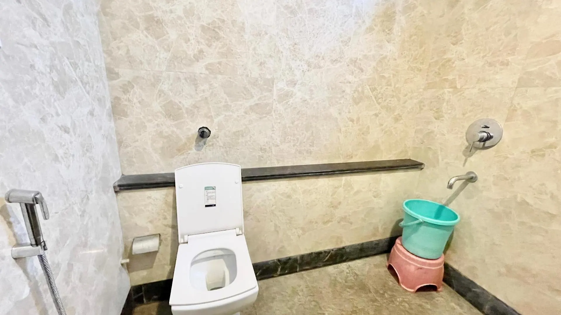 Hotel Rudraksh ! Varanasi ! होटल रुद्राक्ष - హోటల్ రుద్రాక్ష్ Fully-Air-Conditioned Hotel At Prime Location With Parking Availability, Near Kashi Vishwanath Temple, And Ganga Ghat 3 4*,  India